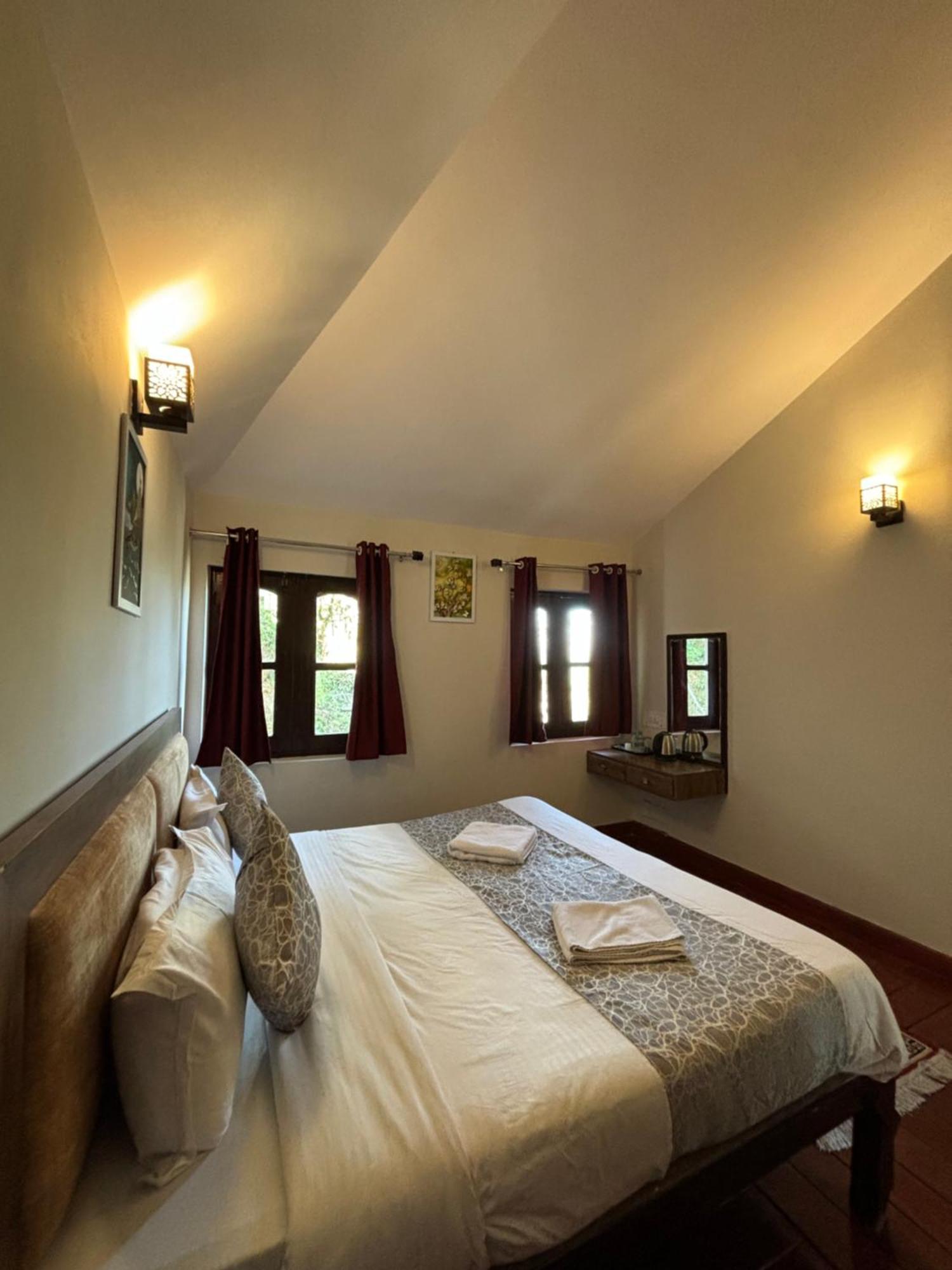 Kumaon Roop Resort Near Kainchi Dham Nainital Exterior photo